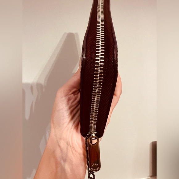 LIKE NEW! LV Plum ELECTRIC Epi Zip Around Wallet FULL INCLUSION - Picture 11 of 16